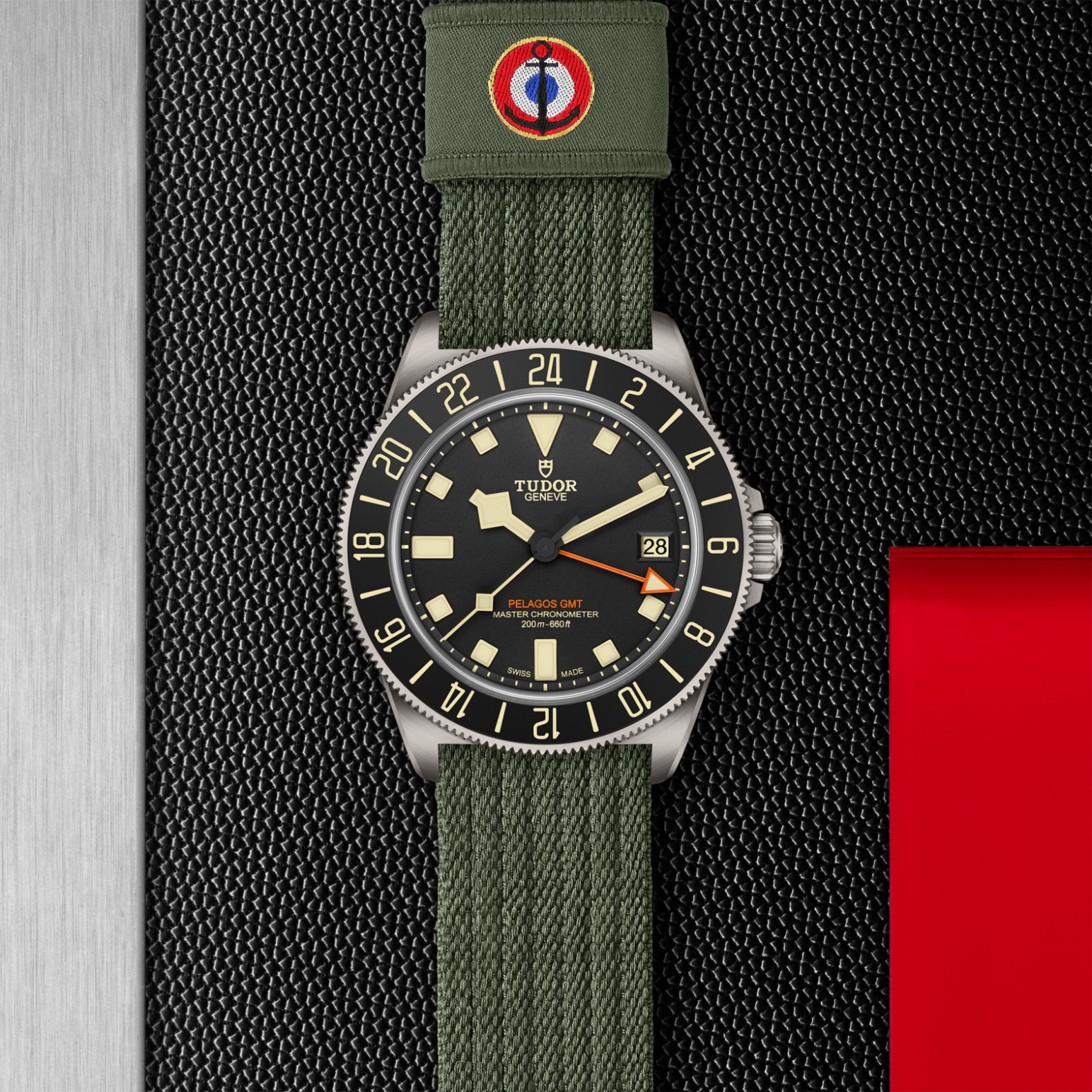 TUDOR Pelagos FXD GMT Caja de titanio de 42 mm, acabado satinado, barras de correa fijas - M2542G267NU-0002 en Pons 1845