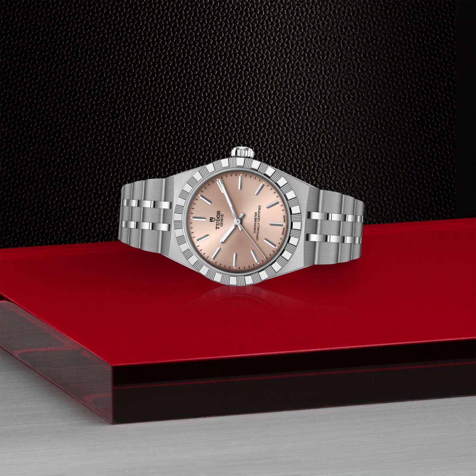 TUDOR TUDOR Royal 30mm stainless steel case with polished and satin finish - M2830A1A0-0003 at Pons 1845