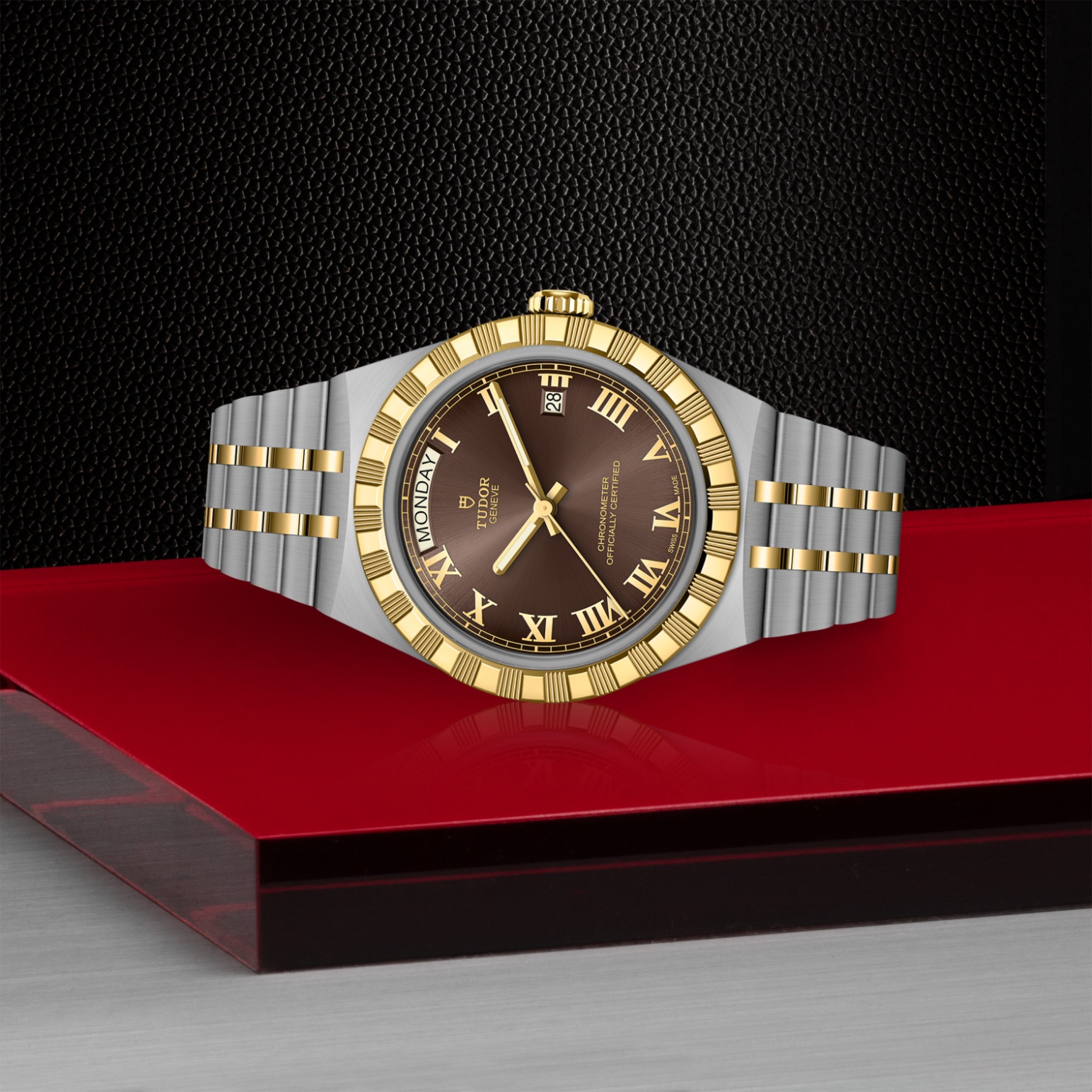 TUDOR TUDOR Royal 40mm stainless steel and yellow gold case, with polished and satin finish - M2840D1A3-0001 at Pons 1845