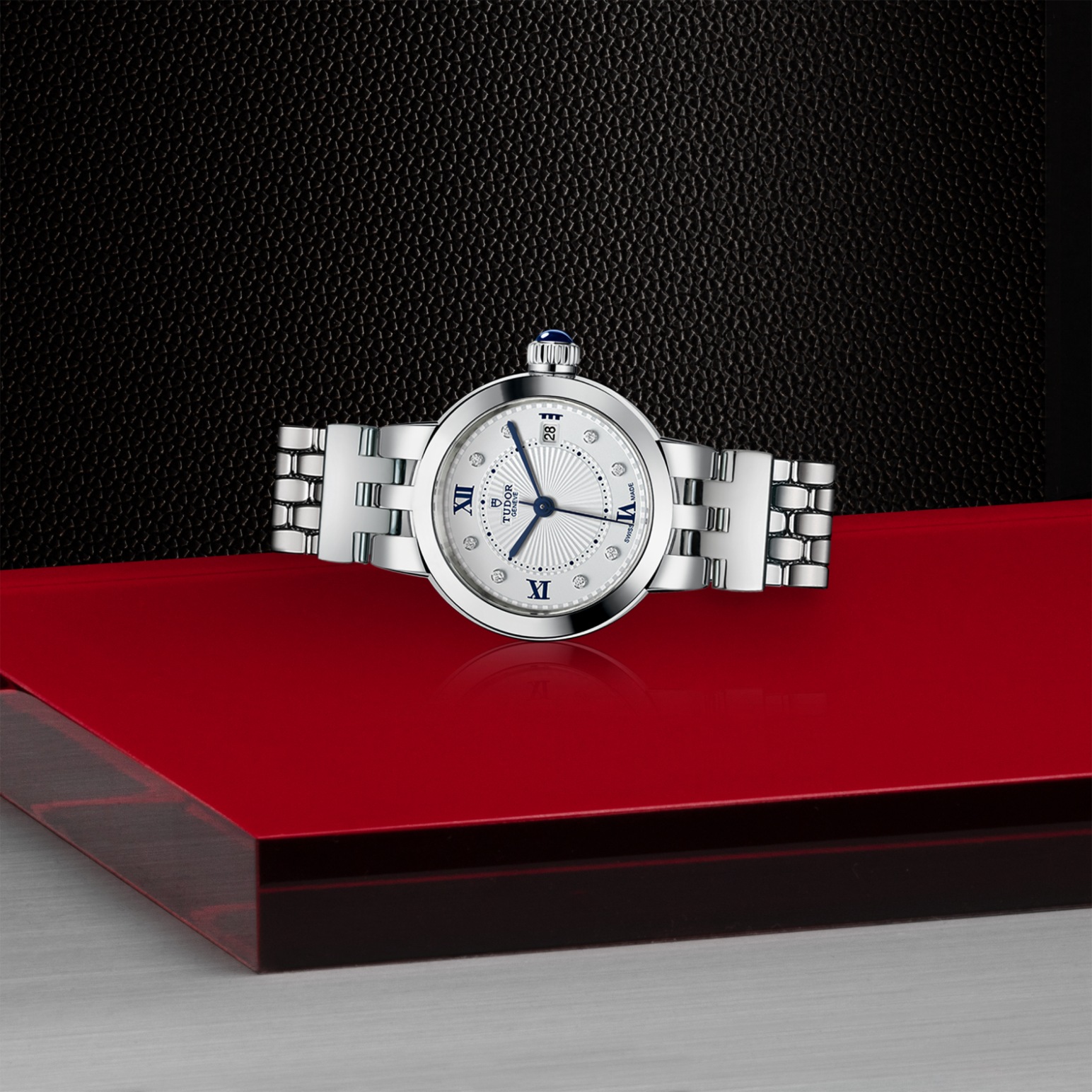 TUDOR Clair de Rose 26mm steel case with polished finish - M35200-0004 at Pons 1845