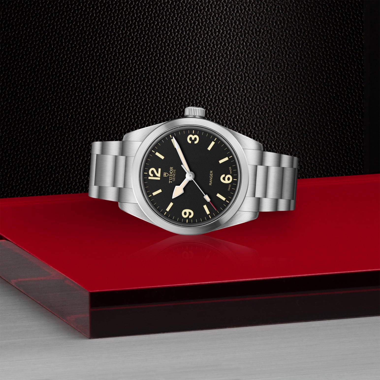 TUDOR Ranger Caja de acero de 36 mm, acabado satinado - M79930-0001 en Pons 1845