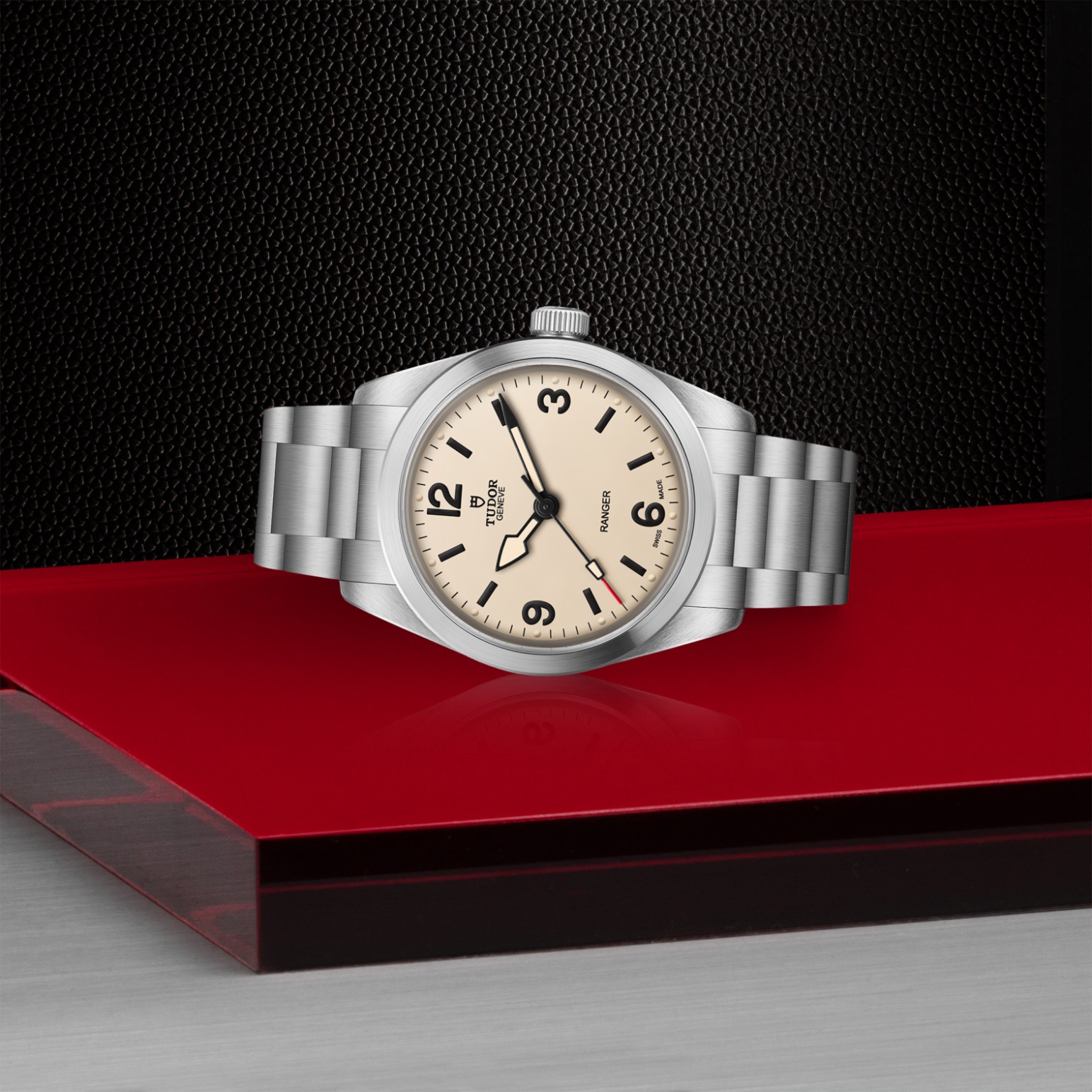 TUDOR Ranger Caja de acero de 36 mm, acabado satinado - M79930-0007 en Pons 1845