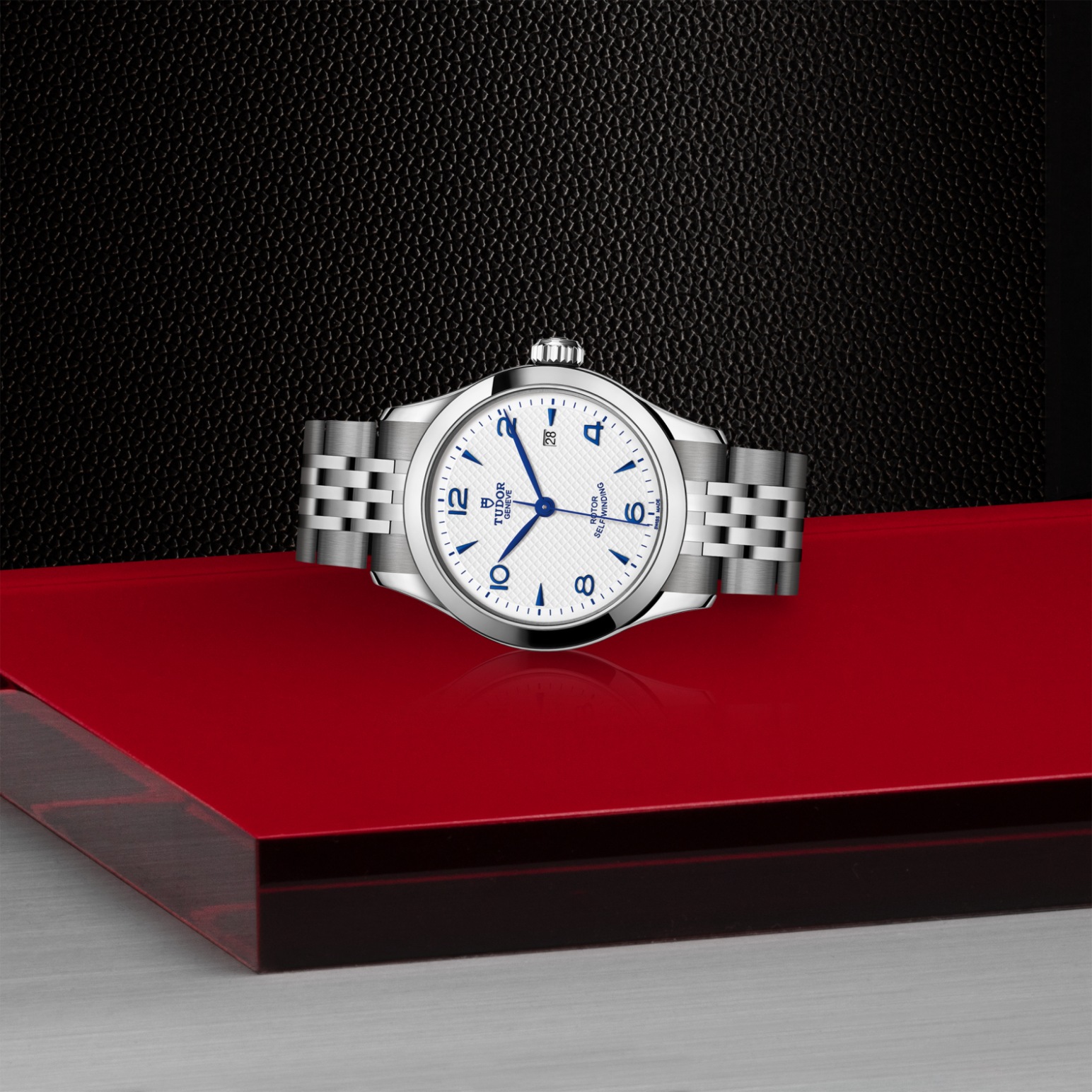 TUDOR TUDOR 1926 28mm steel case with polished finish - M91350-0005 at Pons 1845