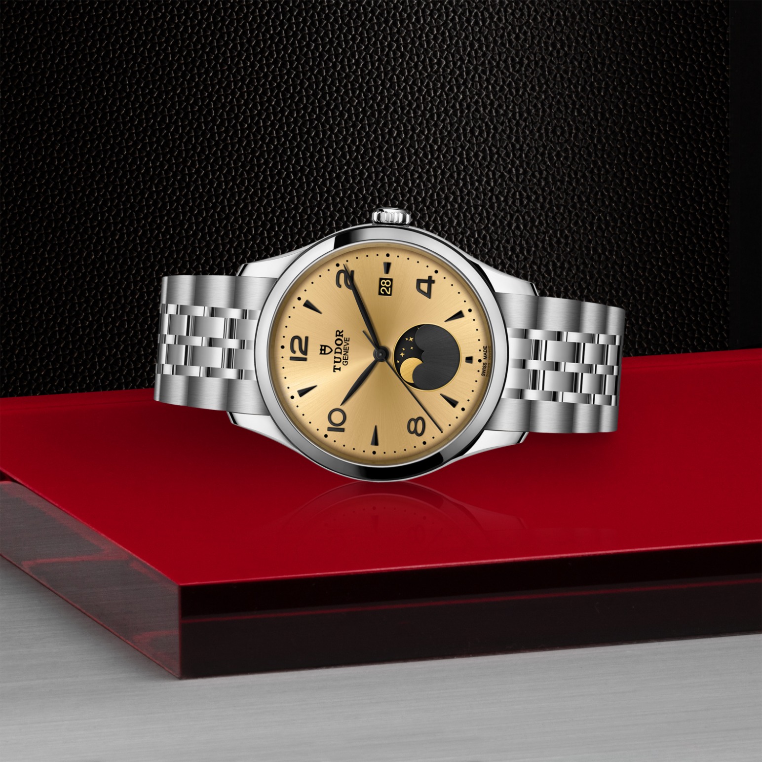 TUDOR TUDOR 1926 Luna Caja de acero de 39 mm, acabado pulido - M91560-0001 en Pons 1845