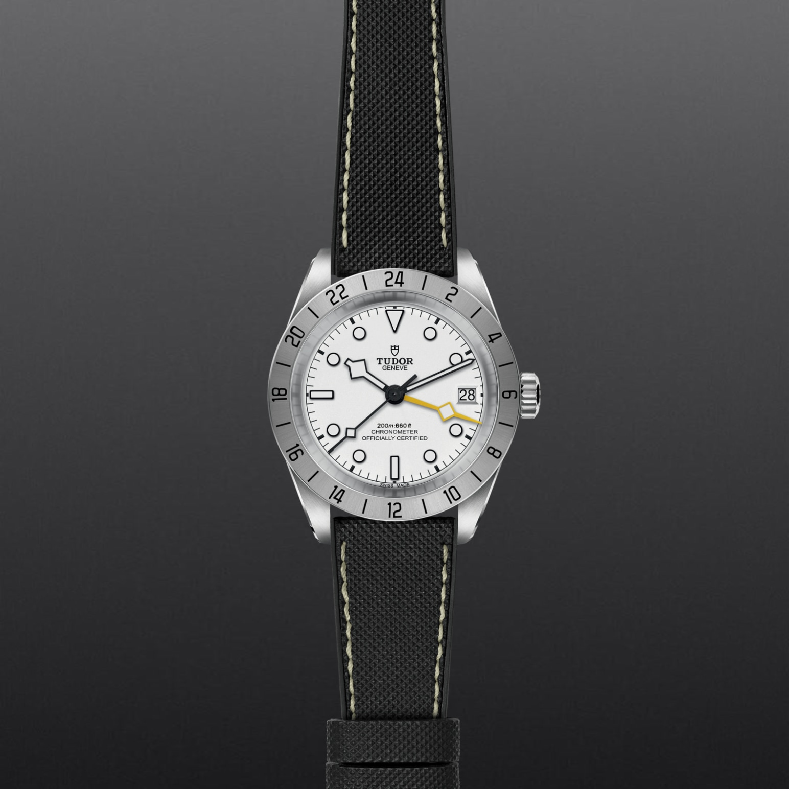 TUDOR Black Bay Pro 39mm steel case with polished and satin finish - M79470-0006 at Pons 1845