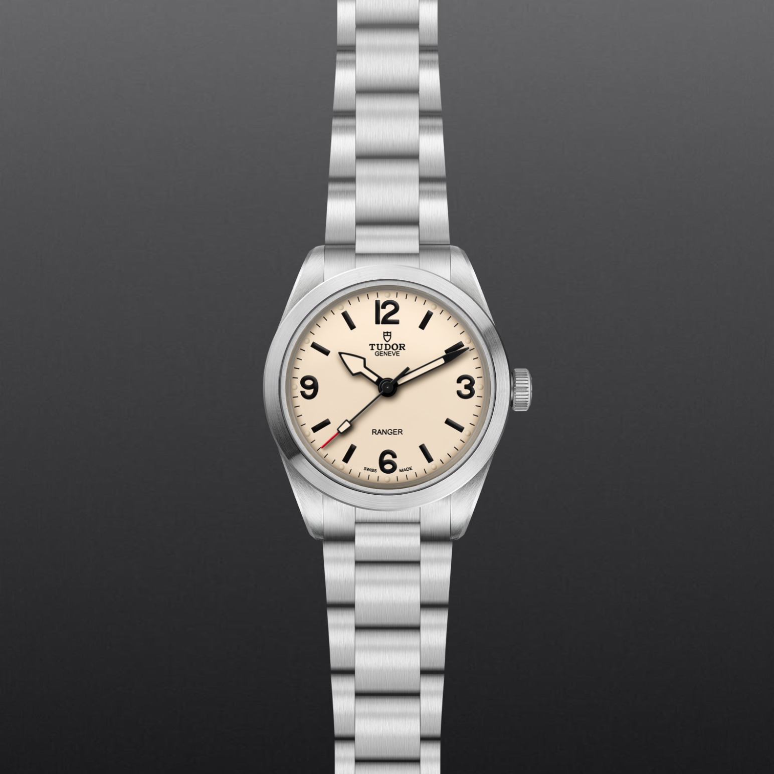 TUDOR Ranger Caja de acero de 39 mm, acabado satinado - M79950-0008 en Pons 1845