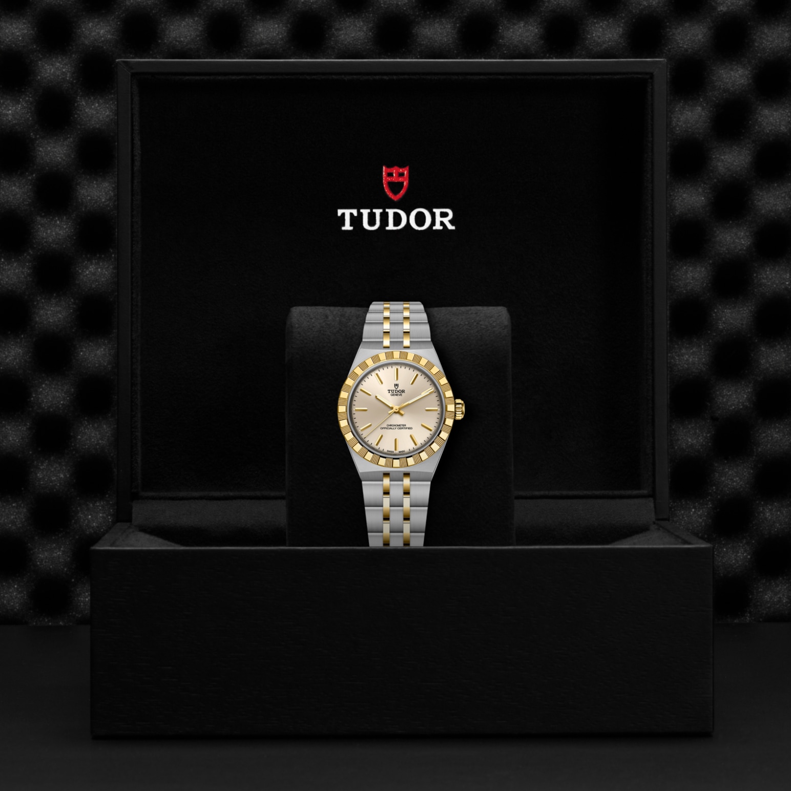TUDOR TUDOR Royal 30mm stainless steel and yellow gold case, with polished and satin finish - M2830A1A3-0003 at Pons 1845