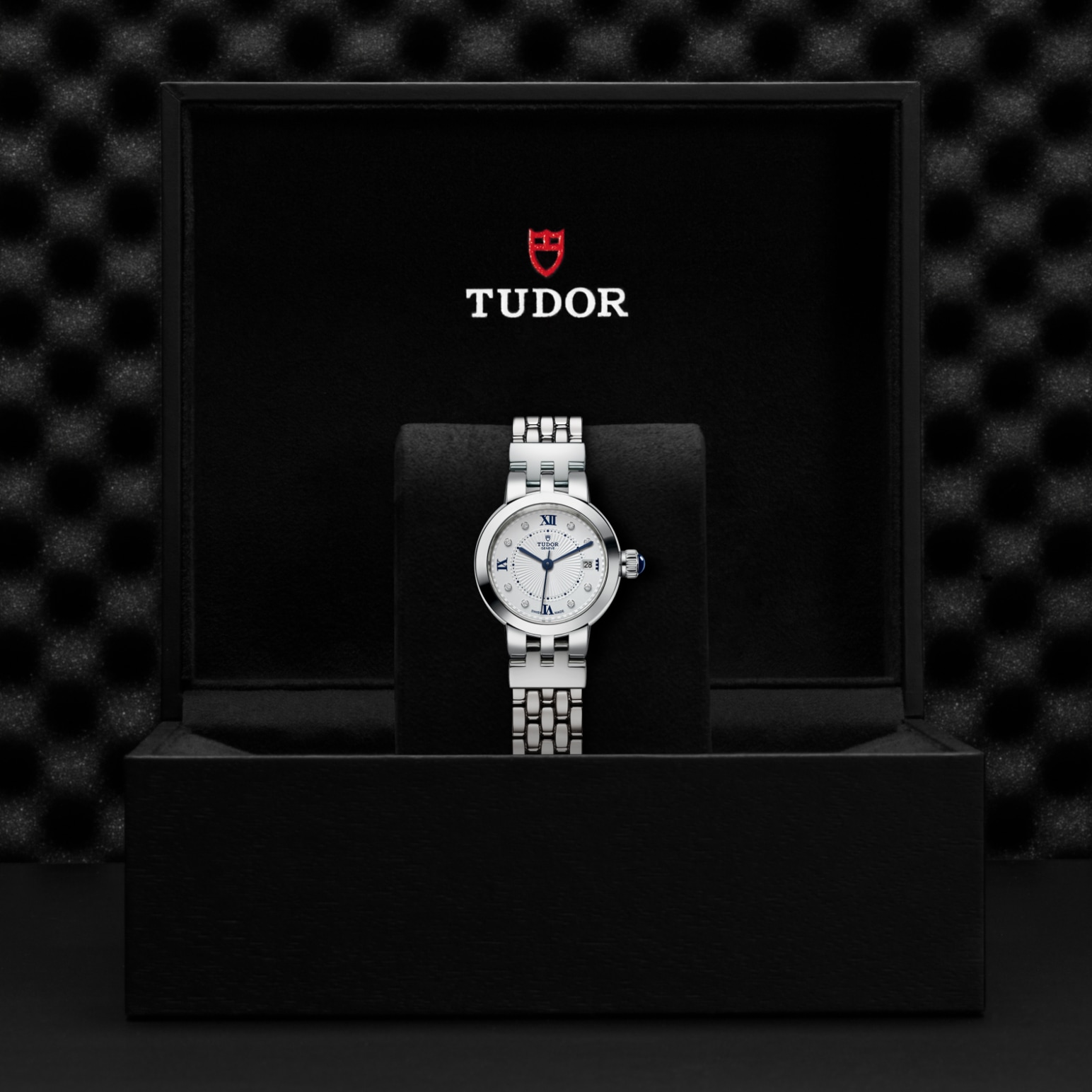 TUDOR Clair de Rose 26mm steel case with polished finish - M35200-0004 at Pons 1845
