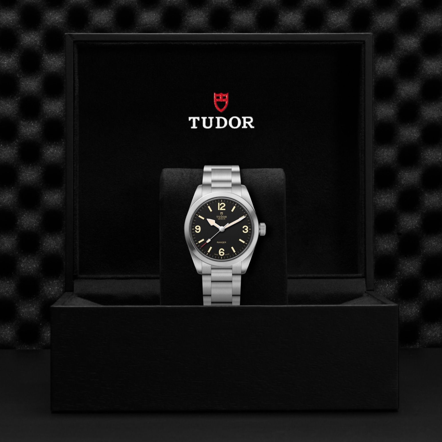 TUDOR Ranger Caja de acero de 36 mm, acabado satinado - M79930-0001 en Pons 1845
