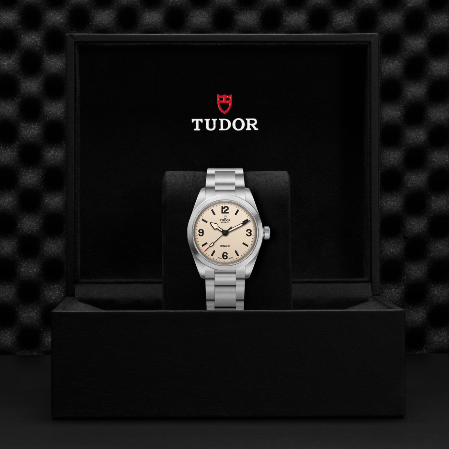 TUDOR Ranger Caja de acero de 36 mm, acabado satinado - M79930-0007 en Pons 1845