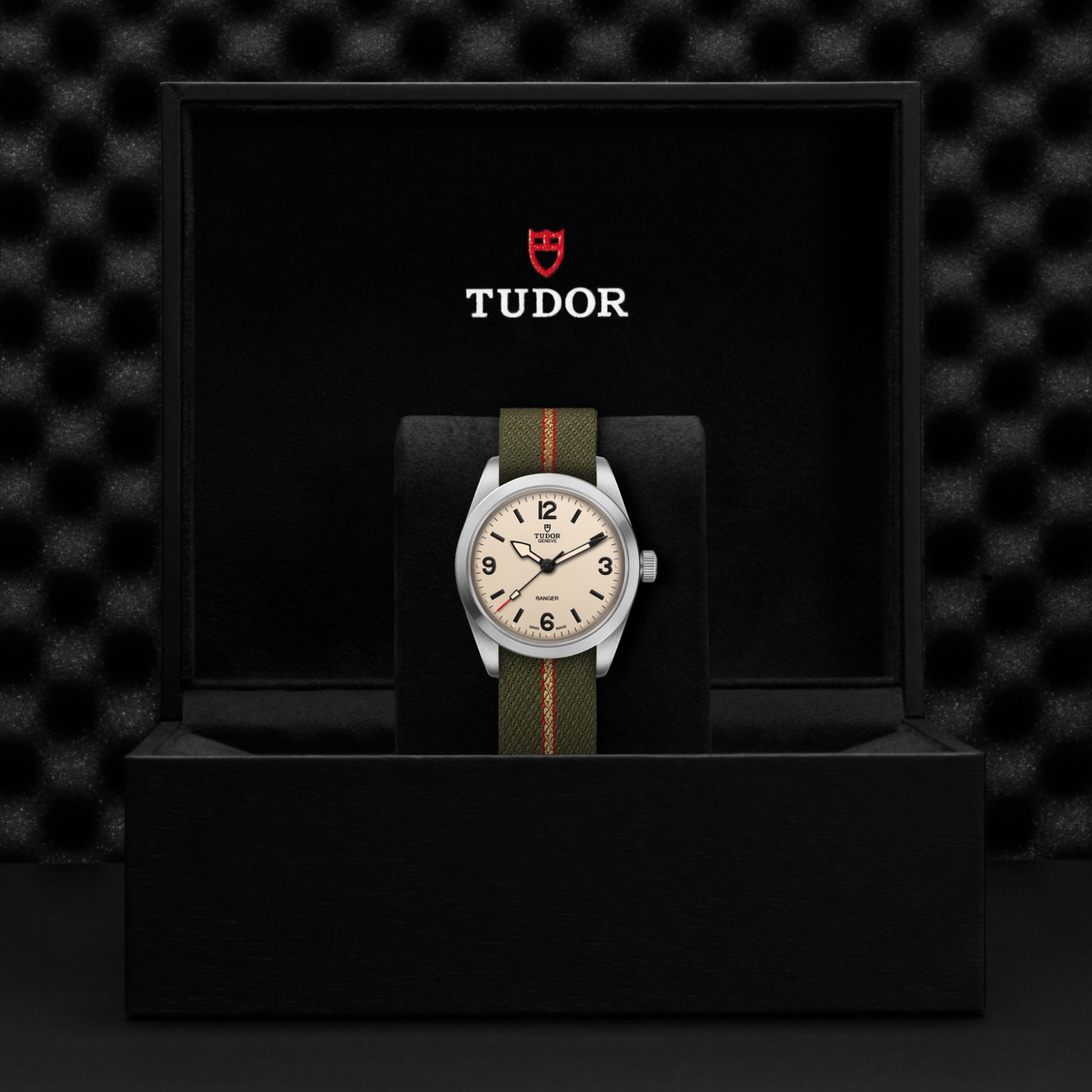TUDOR Ranger Caja de acero de 36 mm, acabado satinado - M79930-0008 en Pons 1845